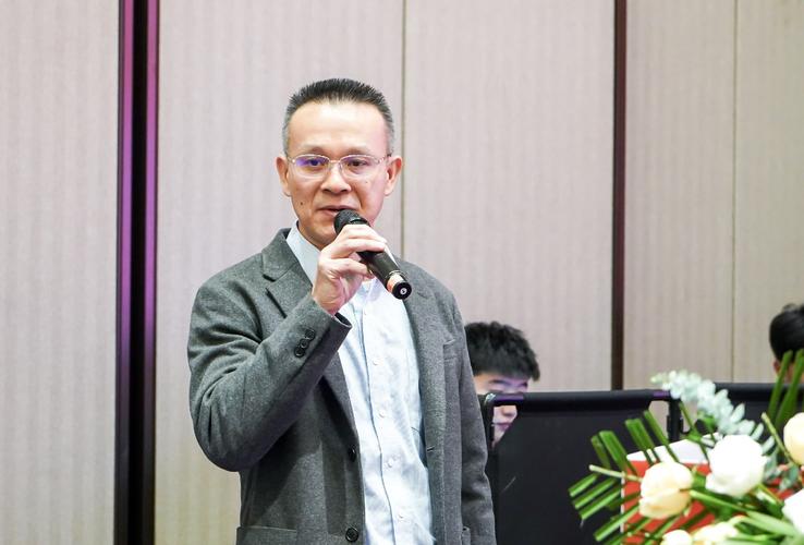 前后)技術交流與展覽會議同期舉行了汽車防腐蝕老化新技術交流及展示